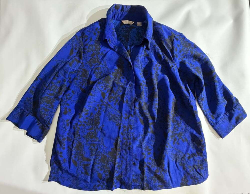 White Stag Royal Blue Black Floral Long Sleeve Button Blouse Womens 1X
